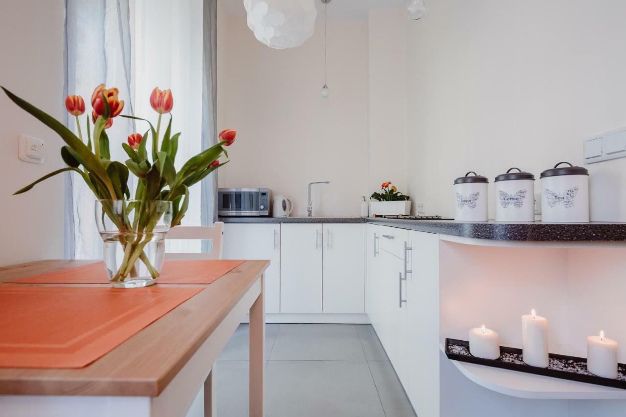 Garden Apartment คราคูฟ ภายนอก รูปภาพ